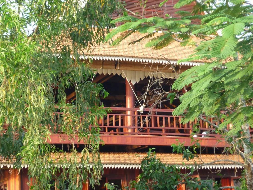 Terres Rouges Lodge Banlung Экстерьер фото