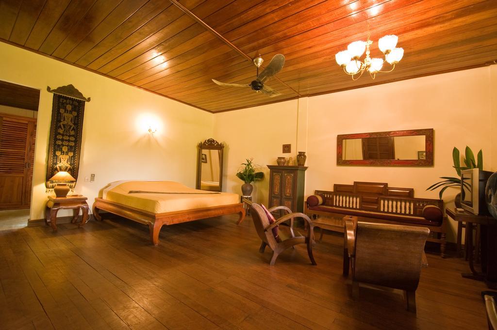 Terres Rouges Lodge Banlung Экстерьер фото