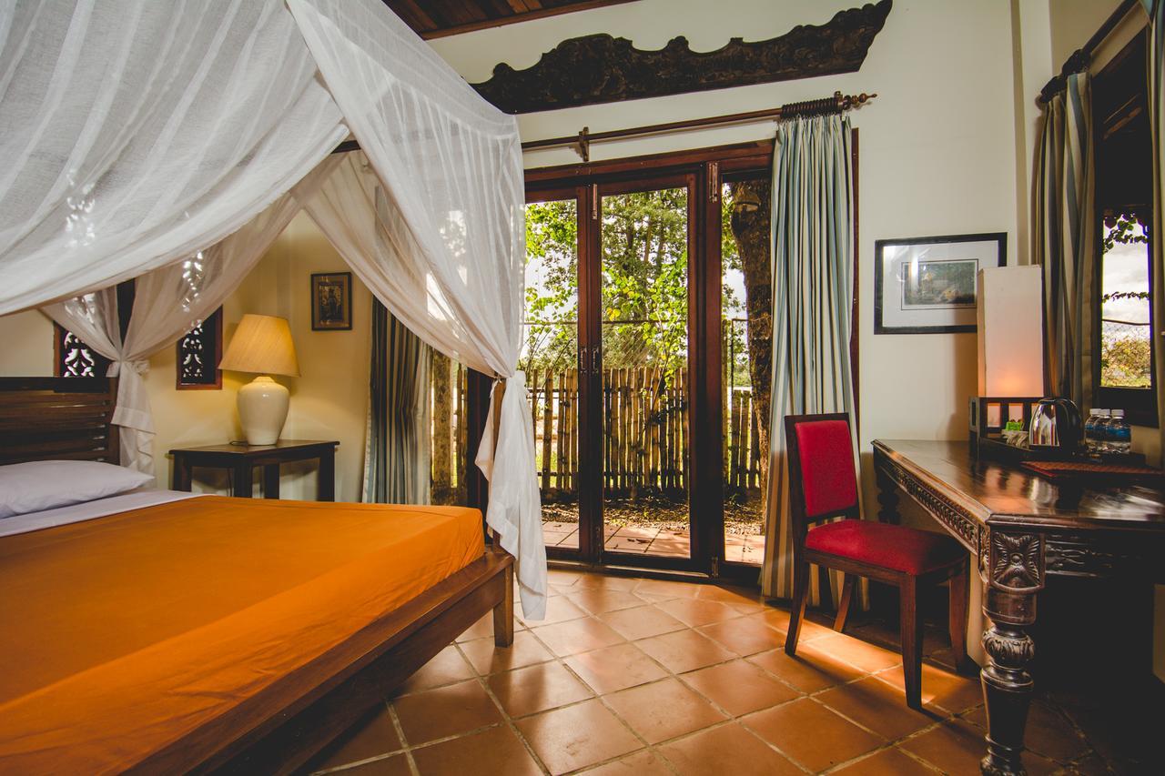 Terres Rouges Lodge Banlung Экстерьер фото