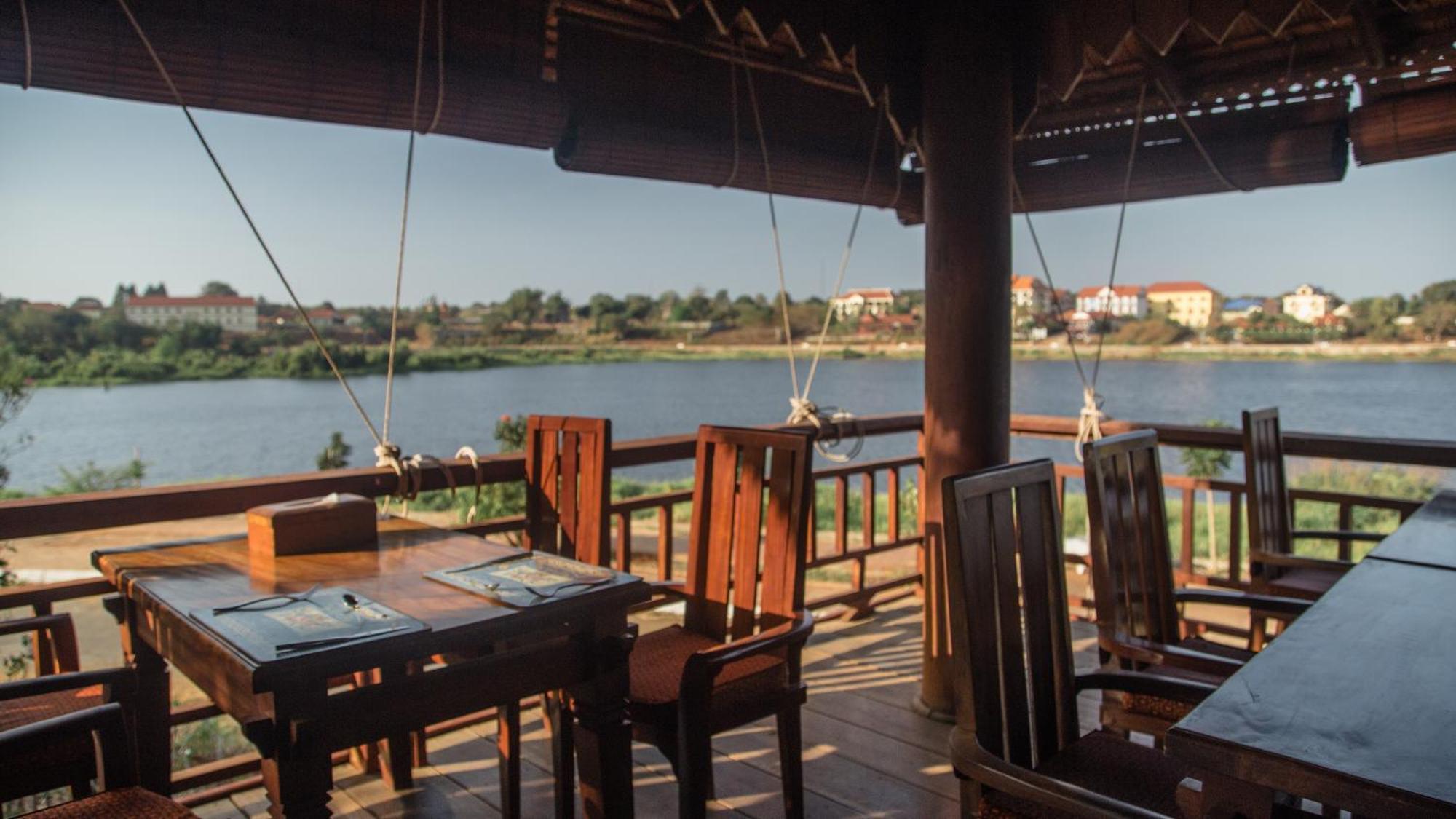 Terres Rouges Lodge Banlung Экстерьер фото